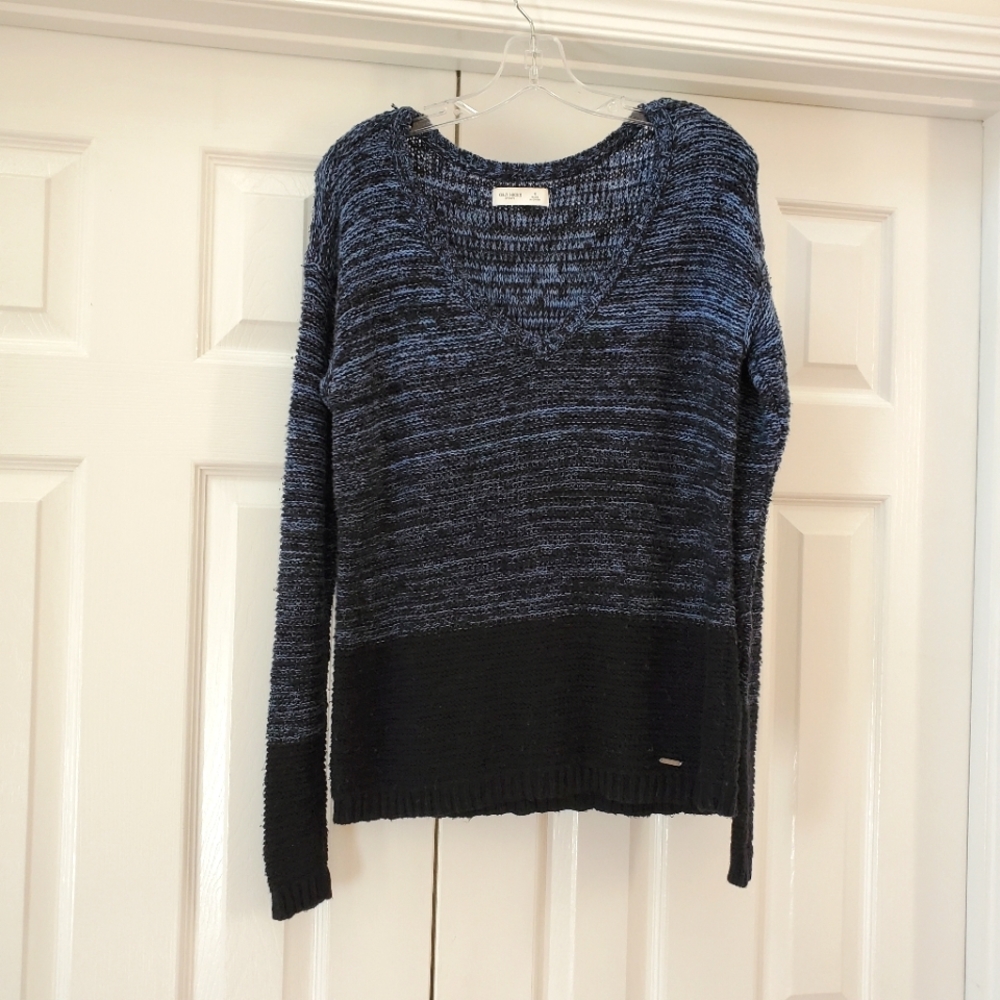 Gilly Hicks Black and Blue Sweater SMALL